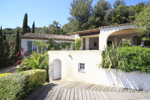 Property in Cap Bénat 