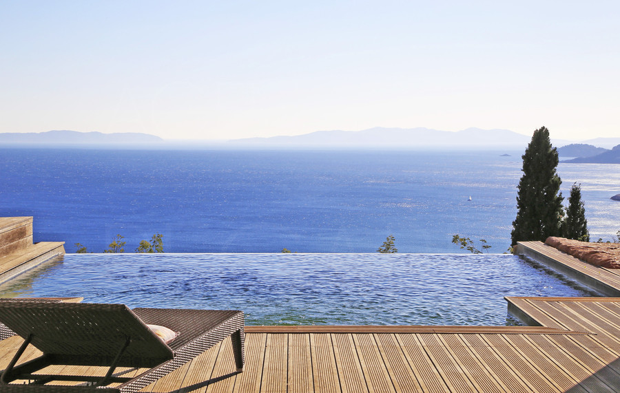 Le Lavandou , panoramic view to the sea - THIS VILLA HAS BEEN SOLD BY AGENCE DU REGARD