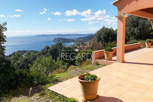 Sea view property in Rayol canadel