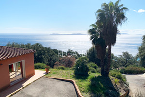 Sea view villa in Rayol Canadel