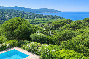 property with sea view in la Croix-Valmer