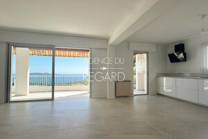 property with sea view in Hyres