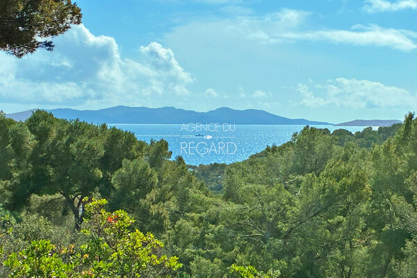 Property in Cap B�nat, 5 minutes from the beach