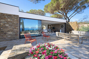 property with sea view in Gaou B�nat