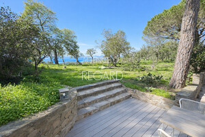 property with sea view in Gaou B�nat