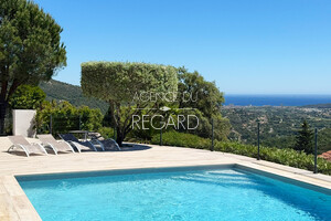 Property with panoramic sea view in Bormes-les-Mimosas