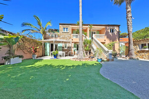 property with sea view in La Capte