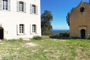sea view Castle in Gaou Bénat 